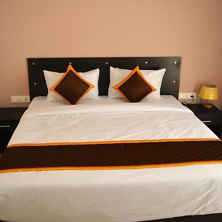 Apartamento New Mount Residency Sultan Bathery Exterior foto
