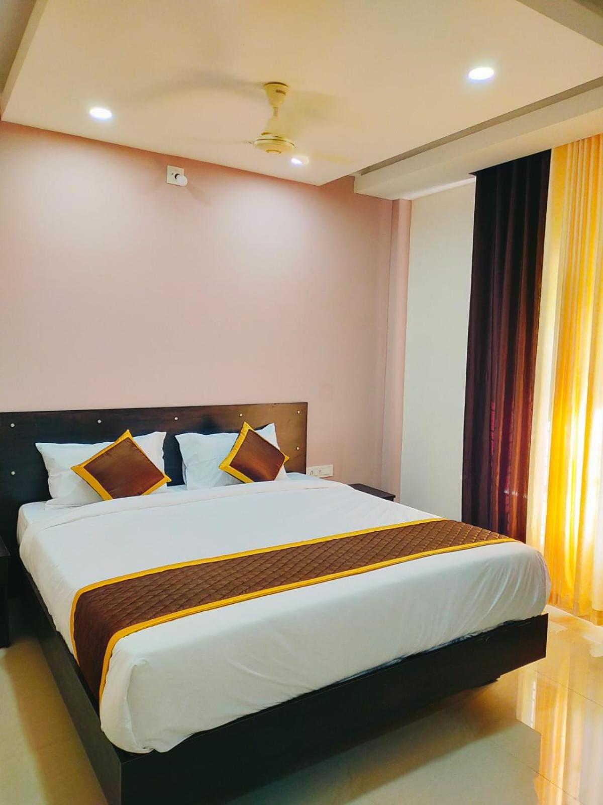 Apartamento New Mount Residency Sultan Bathery Exterior foto